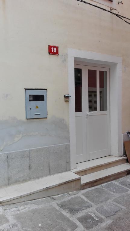 Apartments Dana Izola Dış mekan fotoğraf